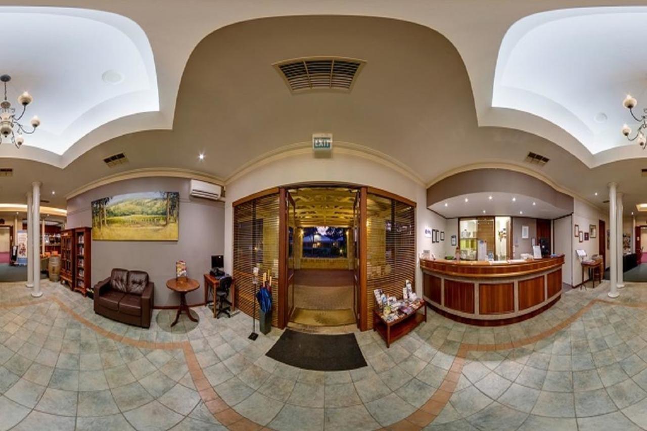 Hotel Grande Escape