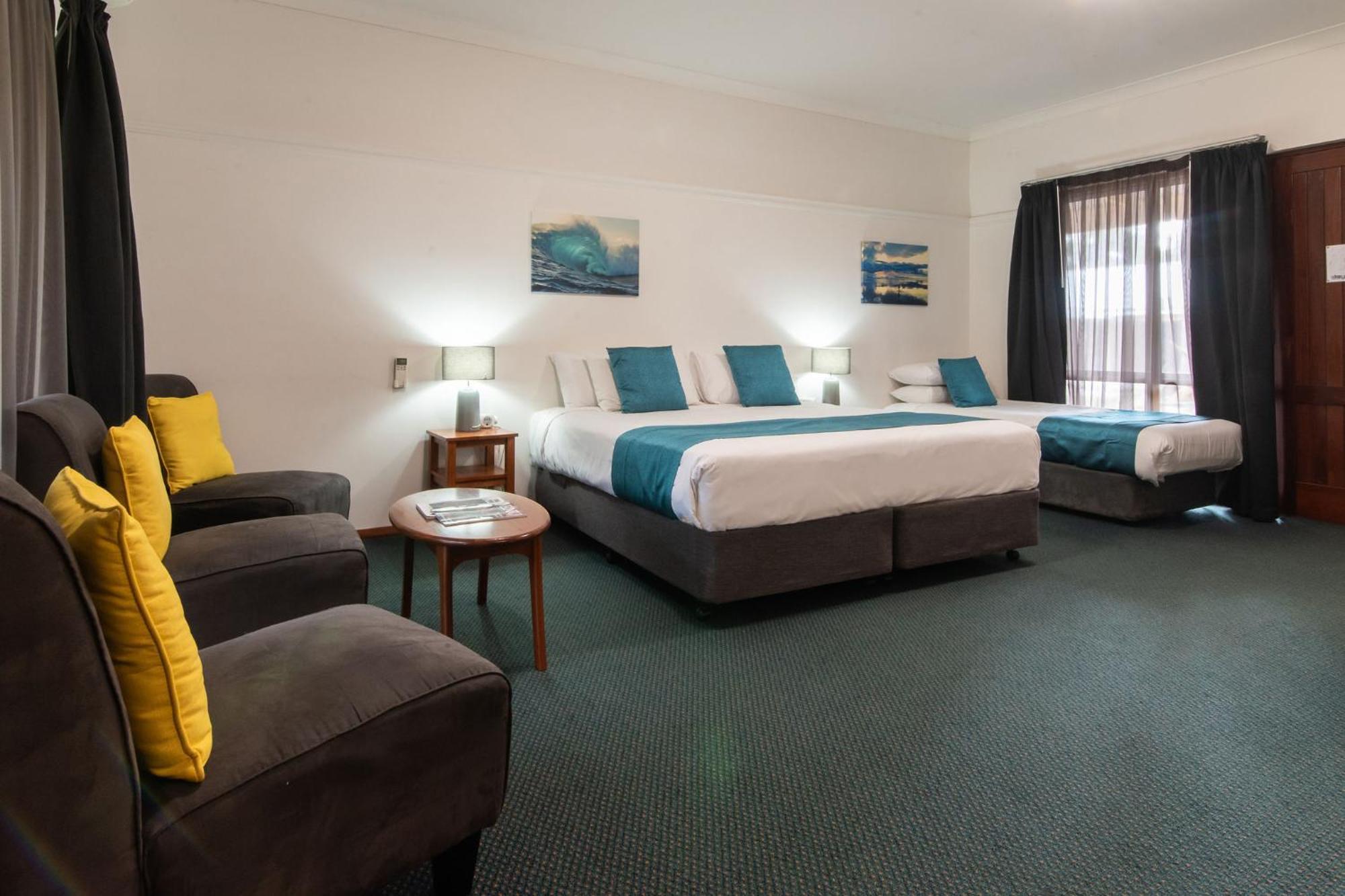 Grande Escape Hotel