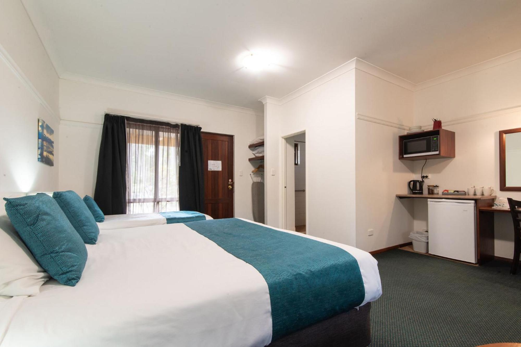 Hotel Grande Escape 4*