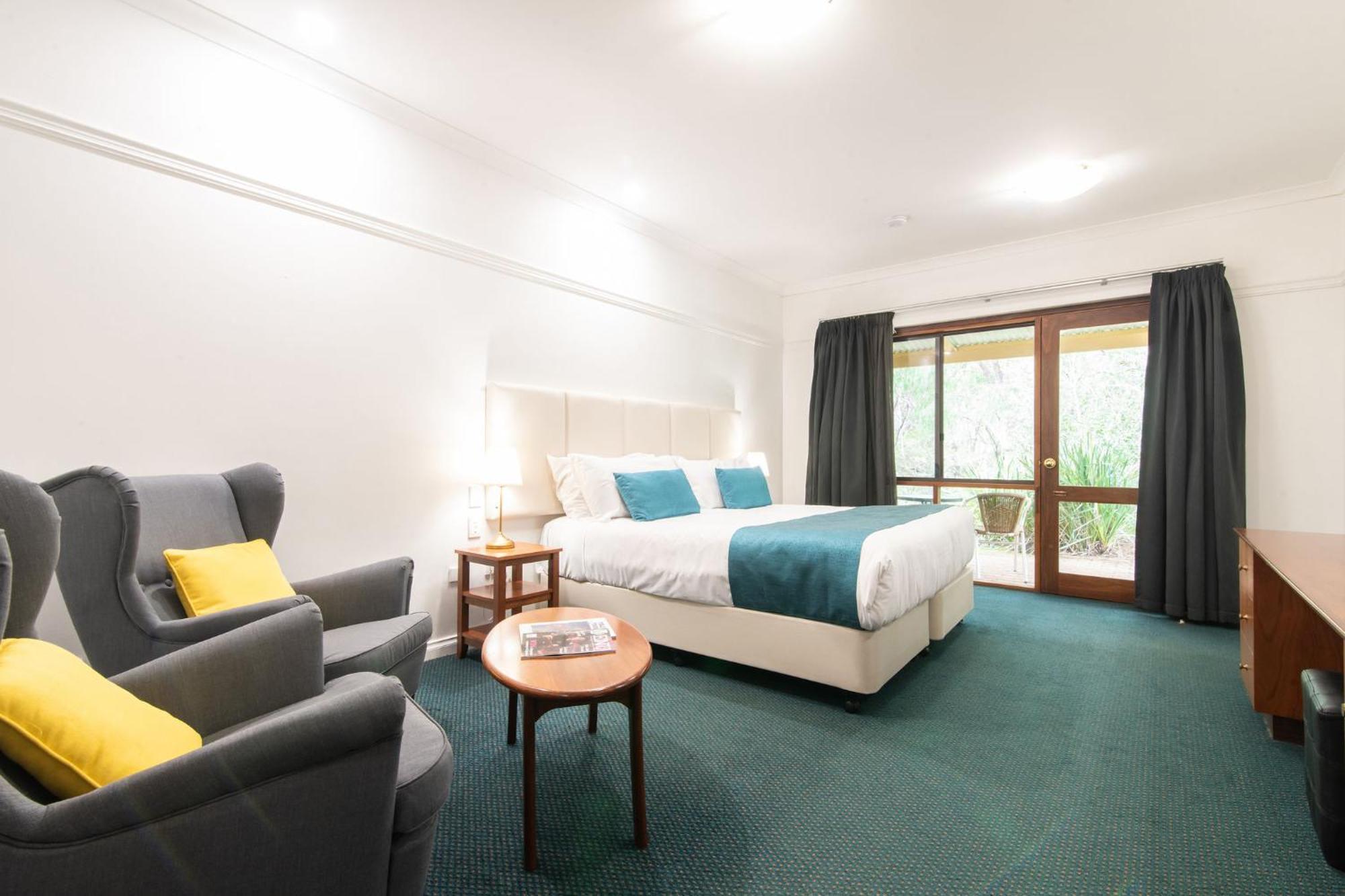 Hotel Grande Escape 4*